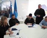 images/2025/Sostoyalos_podpisanie_o_sotrudnichestve_prihoda_ikoni/
