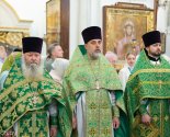 images/2025/V_prazdnik_Svyatogo_Duha_Mitropolit_Veniamin/